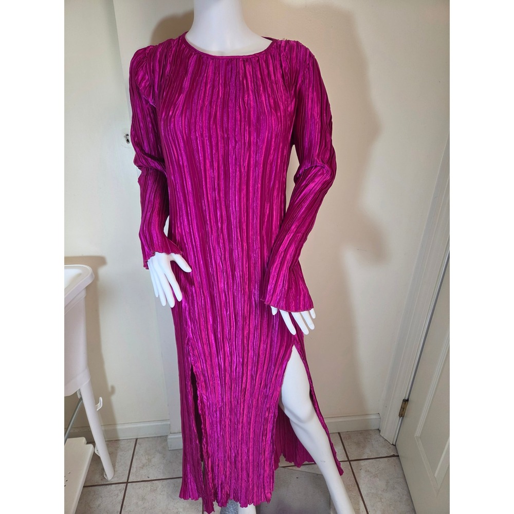 LAAGAM Arizona Magenta‎ Pink Plisse Pleated Open Back Maxi Dress Large NWT